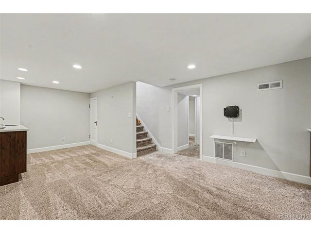 1212 Magnolia St, Denver, CO 80220