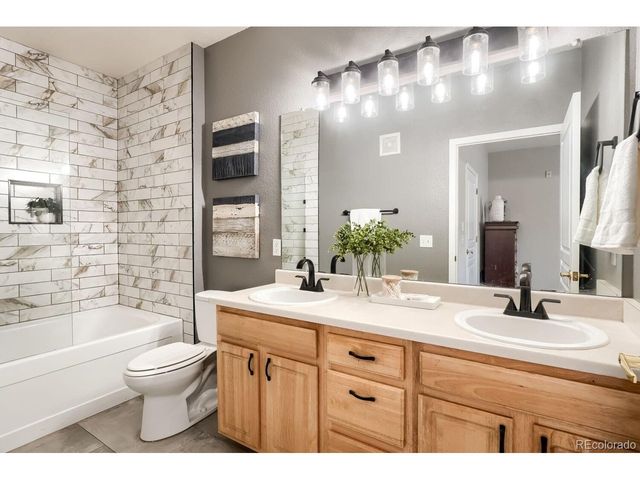 10473 W Hampden Ave 101, Denver, CO 80227