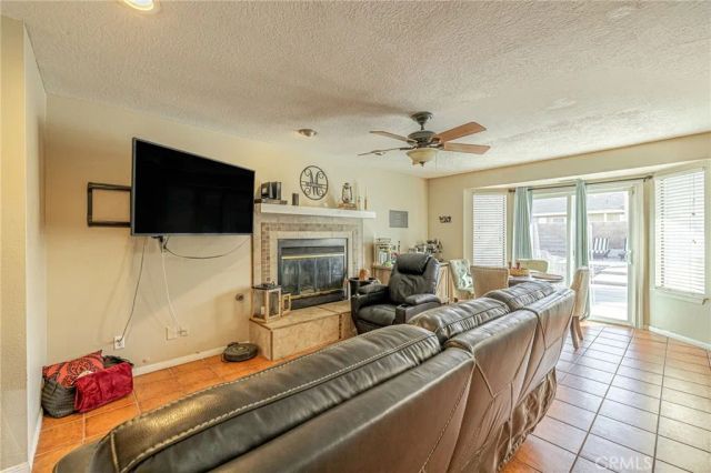 13290 Riverview Drive, Victorville, CA 92395