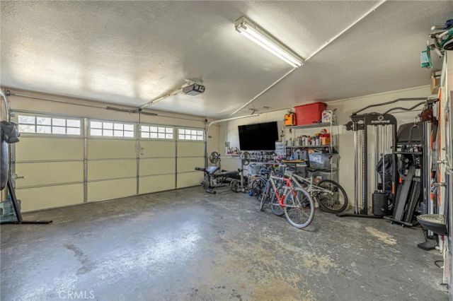 13290 Riverview Drive, Victorville, CA 92395