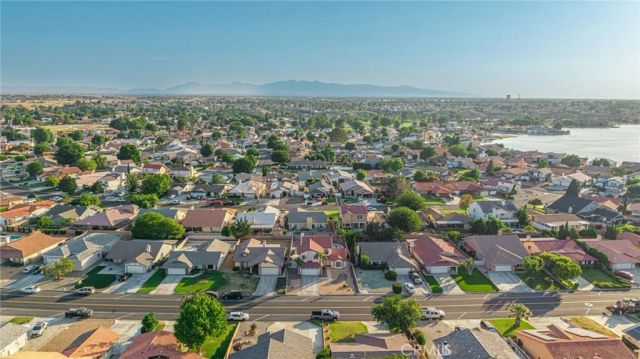 13290 Riverview Drive, Victorville, CA 92395