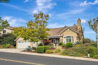 5295 Crystyl Ranch Dr, Concord, CA 94521