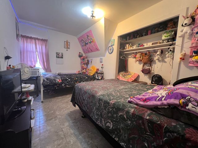 2207 N Lawndale Avenue, Chicago, IL 60647