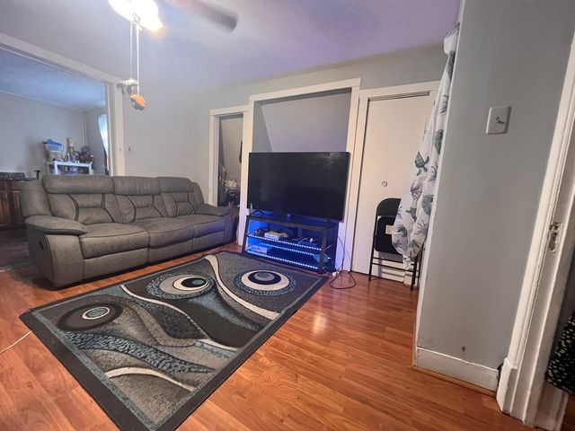 2207 N Lawndale Avenue, Chicago, IL 60647