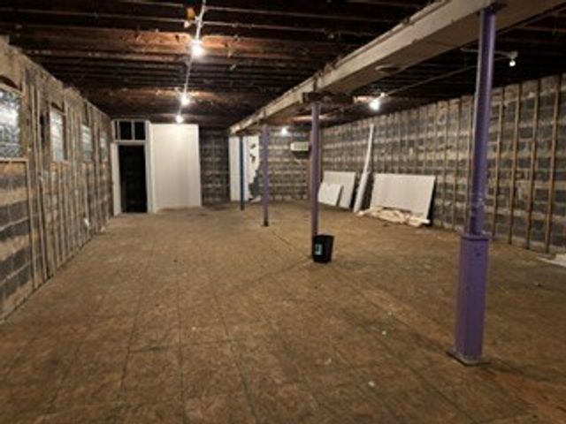 6743 S Western Avenue, Chicago, IL 60636