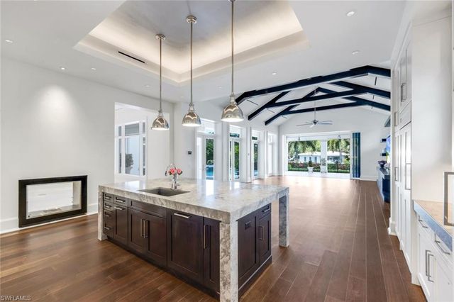 605 Galleon DR, Naples, FL 34102