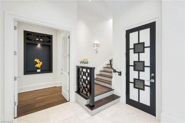 605 Galleon DR, Naples, FL 34102