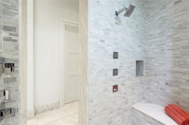 605 Galleon DR, Naples, FL 34102