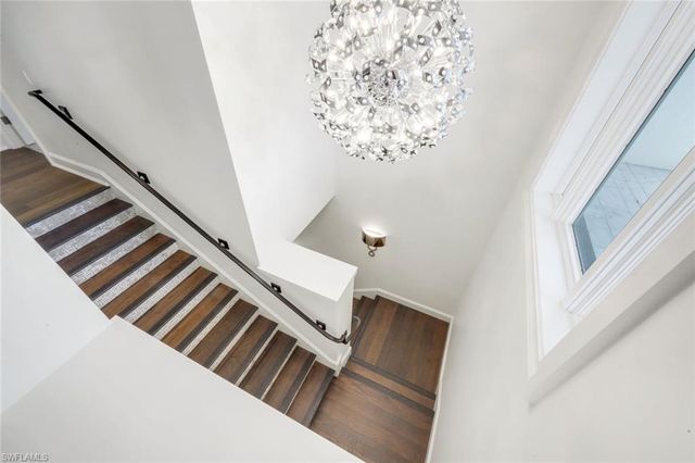 605 Galleon DR, Naples, FL 34102