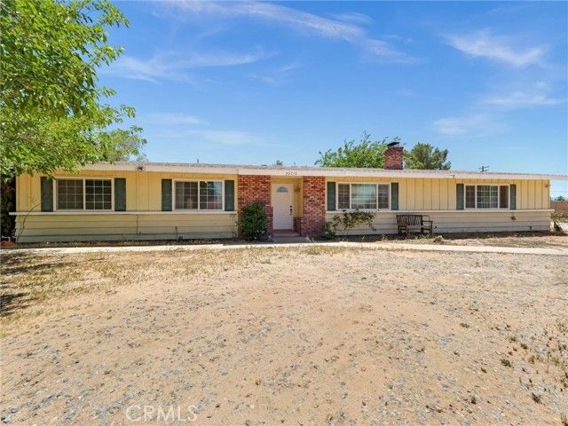 20715 Teton Road, Apple Valley, CA 92308