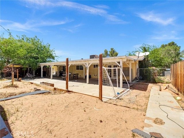 20715 Teton Road, Apple Valley, CA 92308