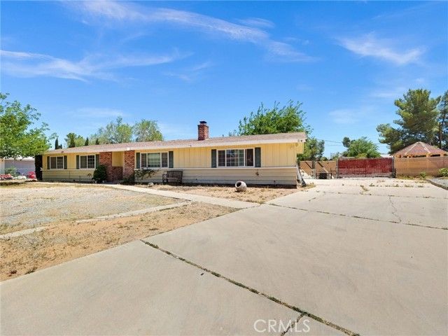 20715 Teton Road, Apple Valley, CA 92308