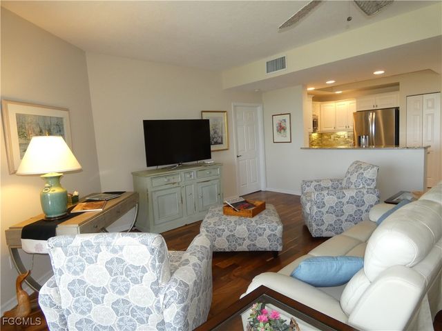 1001 Arbor Lake DR 506, Naples, FL 34110