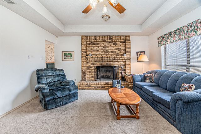 108 Cole Road, Red Oak, TX 75154