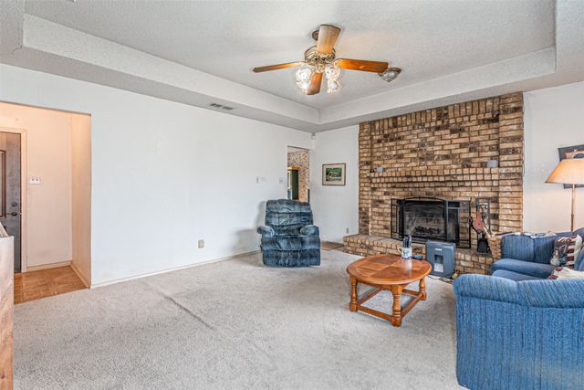 108 Cole Road, Red Oak, TX 75154