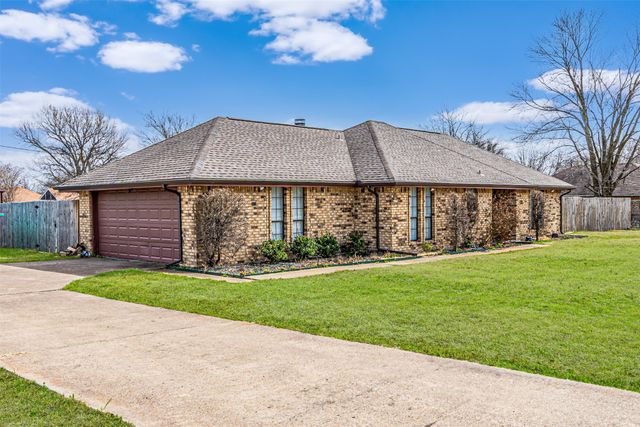 108 Cole Road, Red Oak, TX 75154