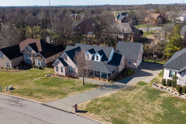 117 Collinwood Dr, Gallatin, TN 37066