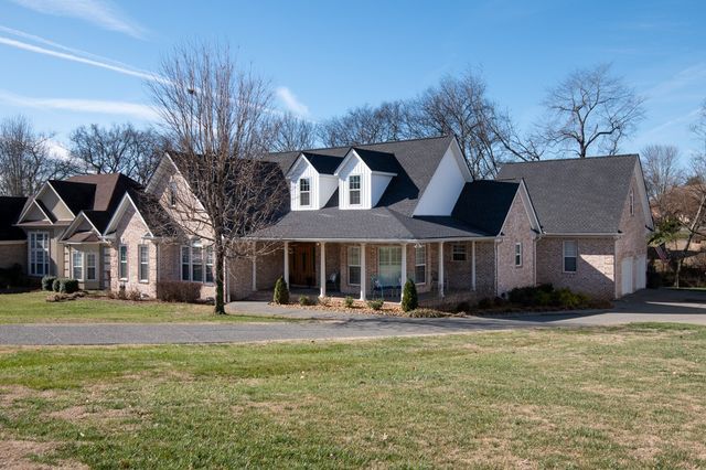 117 Collinwood Dr, Gallatin, TN 37066