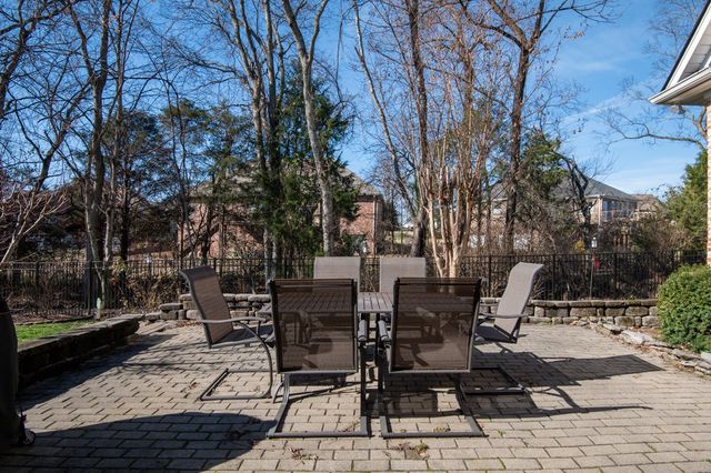 117 Collinwood Dr, Gallatin, TN 37066