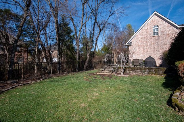 117 Collinwood Dr, Gallatin, TN 37066