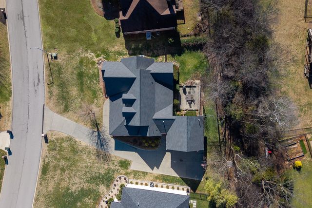 117 Collinwood Dr, Gallatin, TN 37066