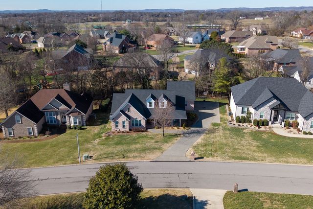 117 Collinwood Dr, Gallatin, TN 37066