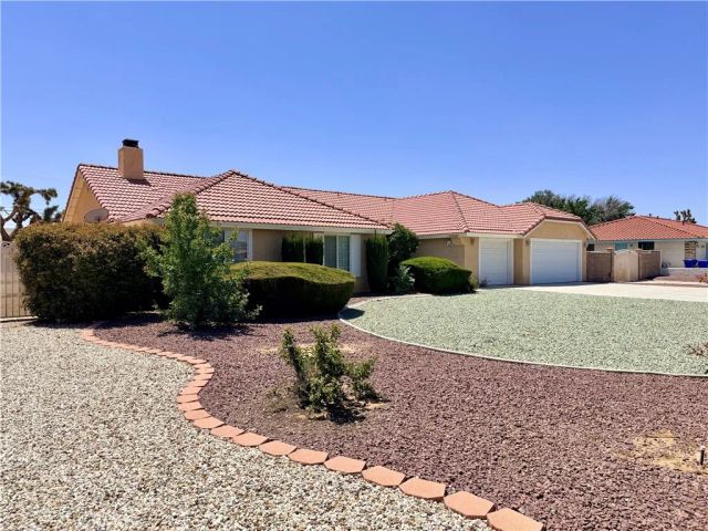 20337 Ituma Road, Apple Valley, CA 92308