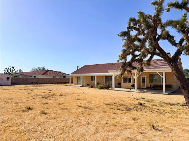 20337 Ituma Road, Apple Valley, CA 92308