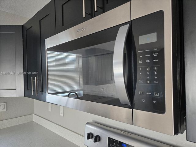 1707 NW 68th Ter 1, Miami, FL 33147