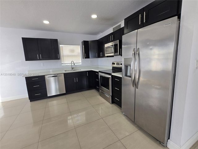 1707 NW 68th Ter 1, Miami, FL 33147
