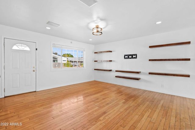 6551 E 5TH Street, Scottsdale, AZ 85251