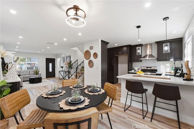 106 Lexington, Costa Mesa, CA 92626