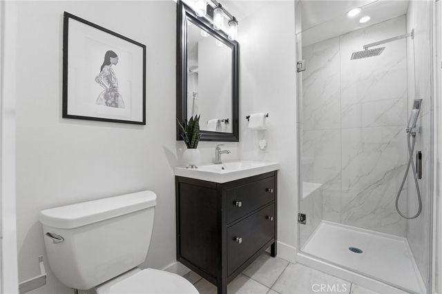 106 Lexington, Costa Mesa, CA 92626