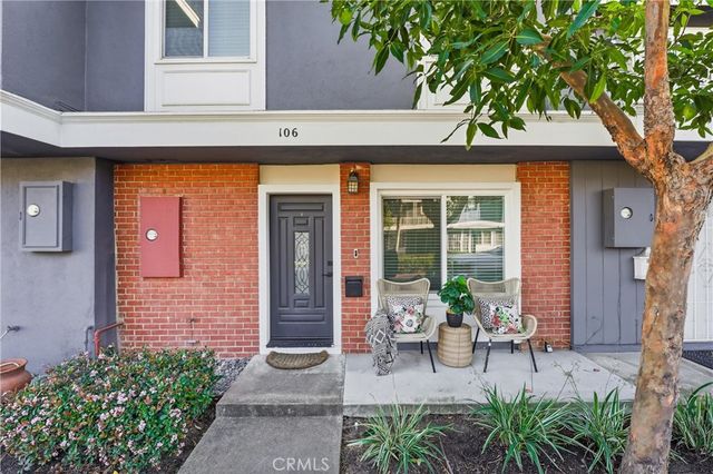 106 Lexington, Costa Mesa, CA 92626