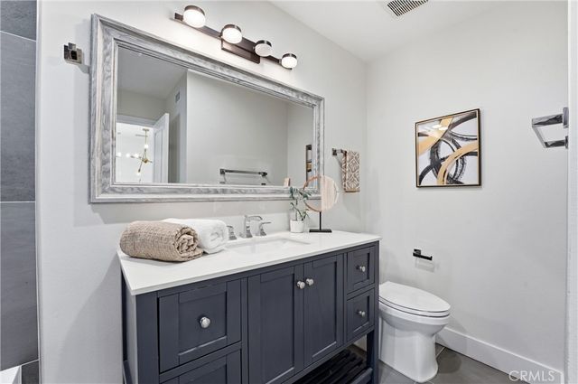 106 Lexington, Costa Mesa, CA 92626