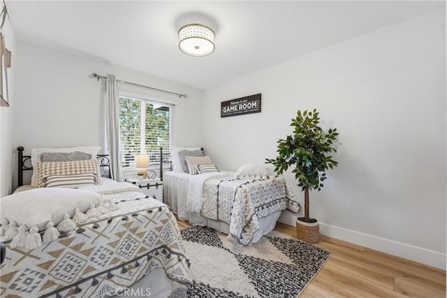 106 Lexington, Costa Mesa, CA 92626