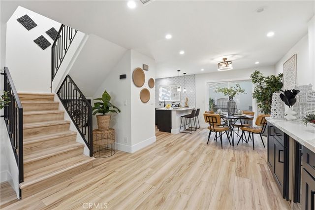 106 Lexington, Costa Mesa, CA 92626