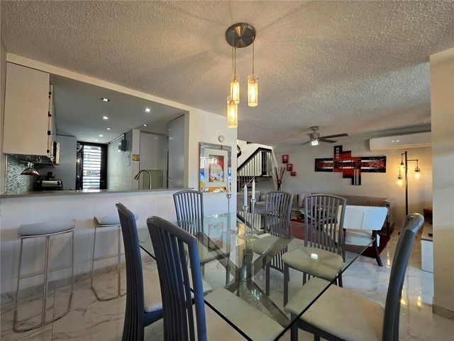 81 20 ROAD 8, Guaynabo, PR 00966