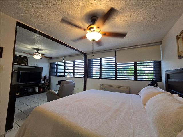 81 20 ROAD 8, Guaynabo, PR 00966