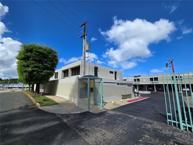 81 20 ROAD 8, Guaynabo, PR 00966