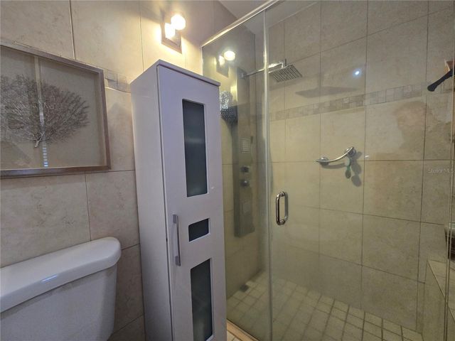 81 20 ROAD 8, Guaynabo, PR 00966
