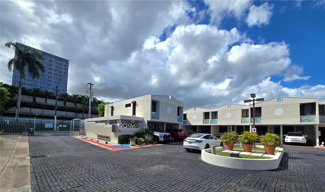 81 20 ROAD 8, Guaynabo, PR 00966