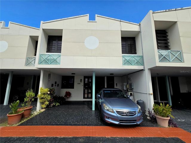 81 20 ROAD 8, Guaynabo, PR 00966