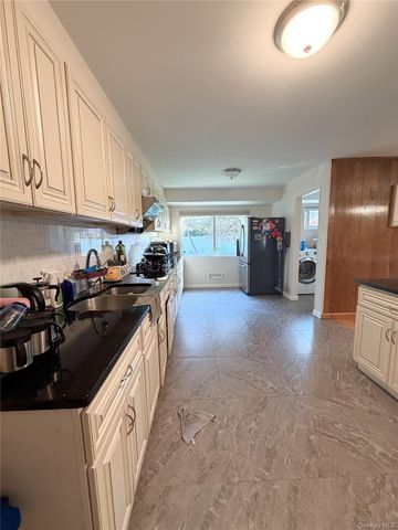 54 IVY Drive, Jericho, NY 11753