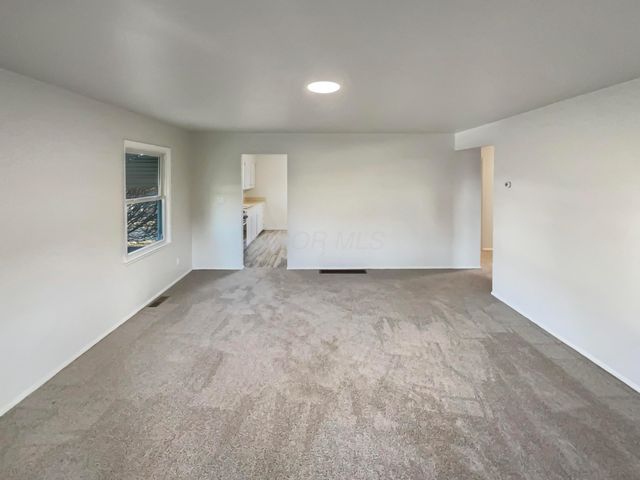 3462 Kenlawn Street, Columbus, OH 43224