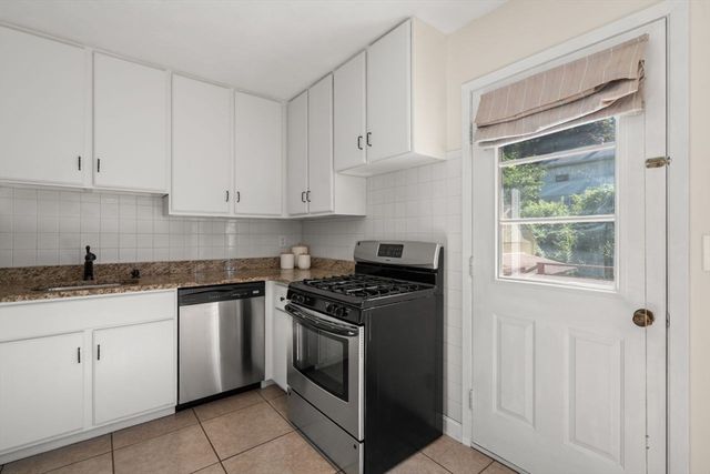85 Tower Street, Hudson, MA 01749