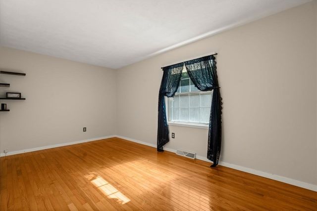 85 Tower Street, Hudson, MA 01749