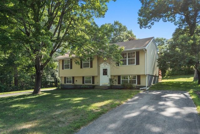 85 Tower Street, Hudson, MA 01749