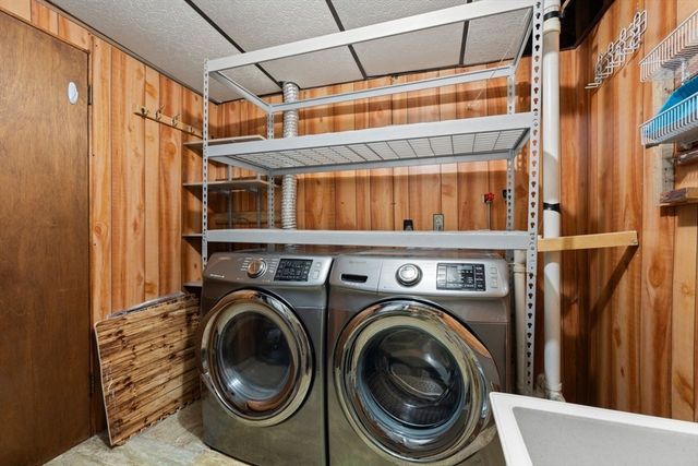 85 Tower Street, Hudson, MA 01749