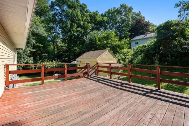 85 Tower Street, Hudson, MA 01749